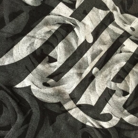 Hands Like Houses T-Shirt Size S Graphic Band Tee Post-Hardcore Rock Australian - Picture 5 of 8